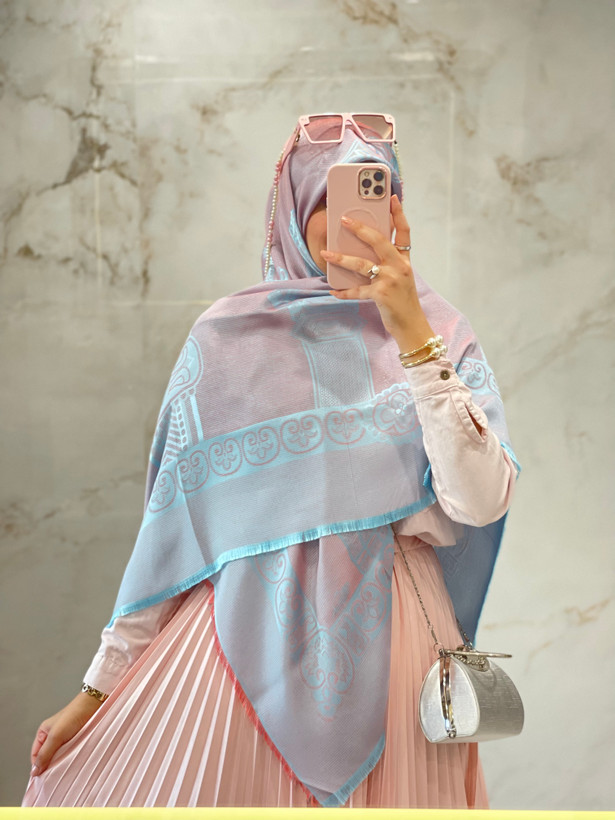 روسری ابریشم ژاکارد لمه دار