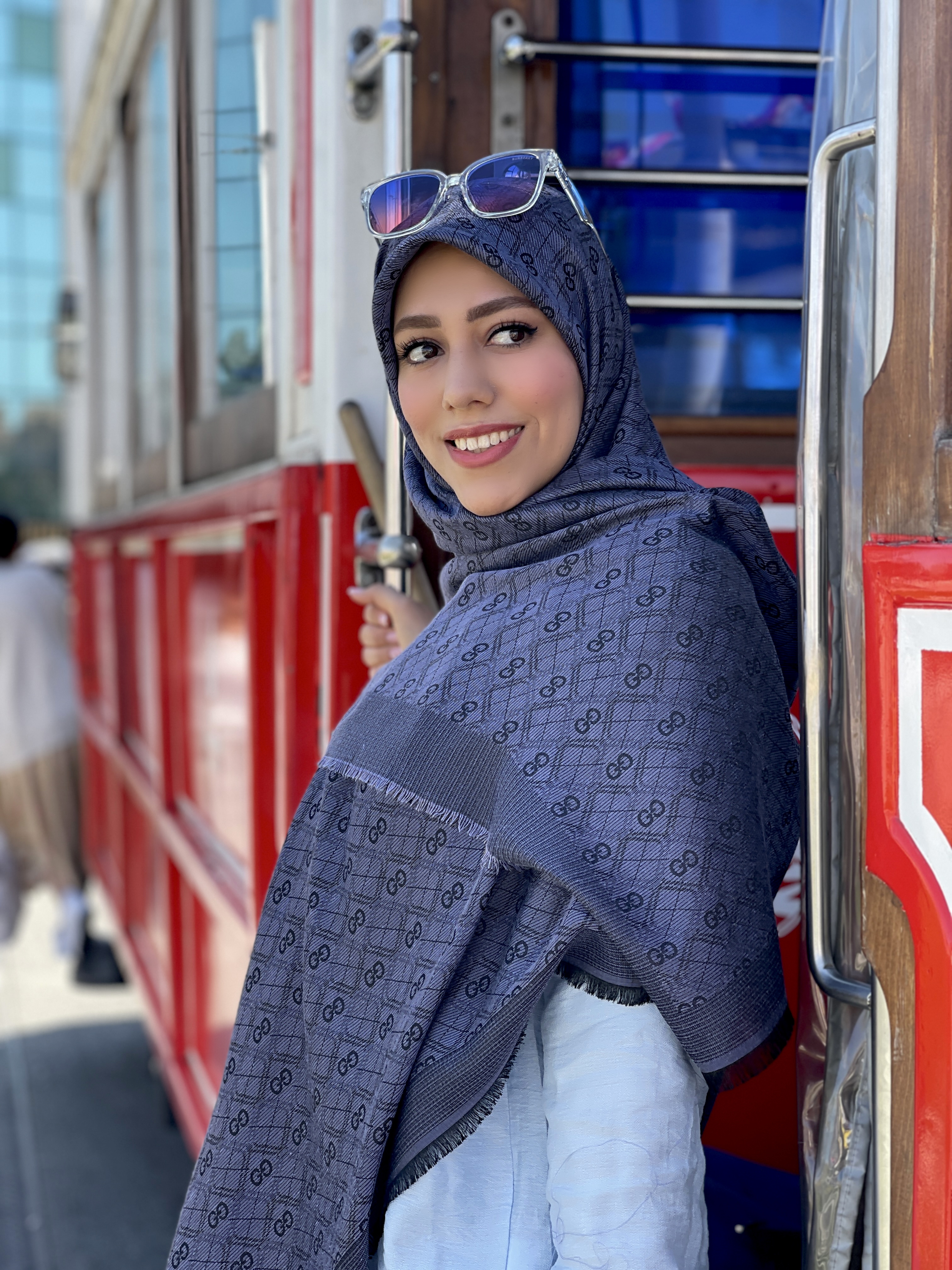 روسری ژاکارد لمه دار