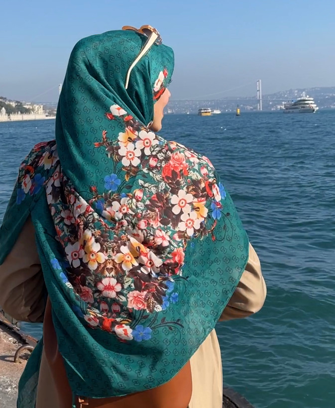 روسری نخ پنبه حاشیه گل