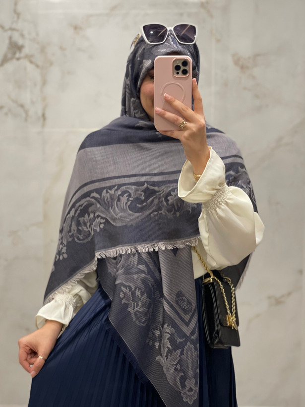 روسری سلطنتی کد ۳۰۰