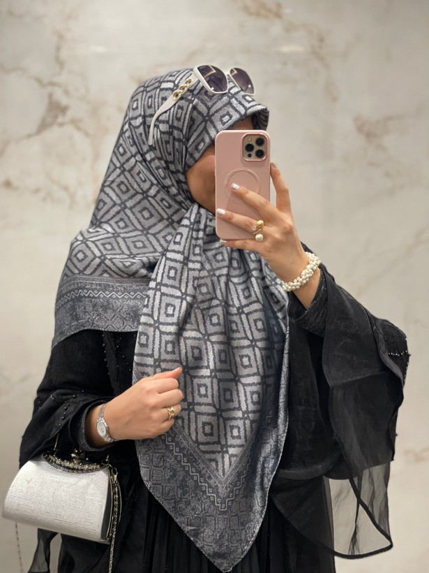 روسری ابریشم ژاکارد ترک وارداتی🇹🇷کد ۱۶