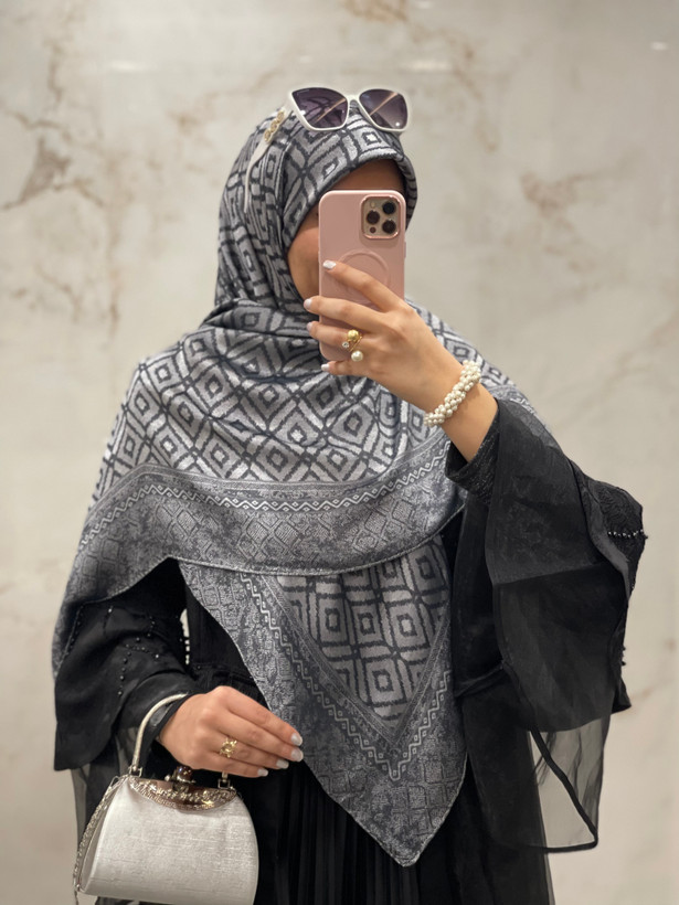 روسری ابریشم ژاکارد ترک وارداتی🇹🇷کد ۱۶