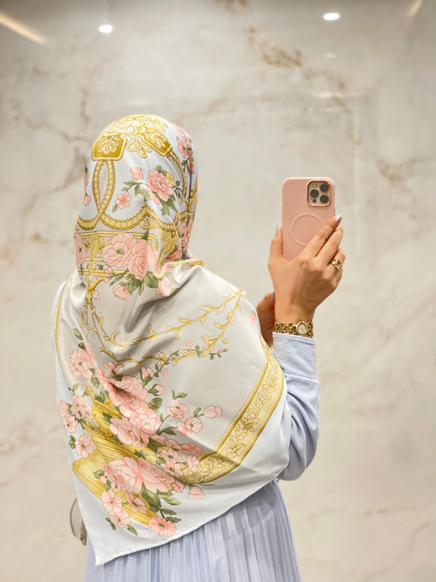 روسری ابریشم توییل لوکس طرح فرشته