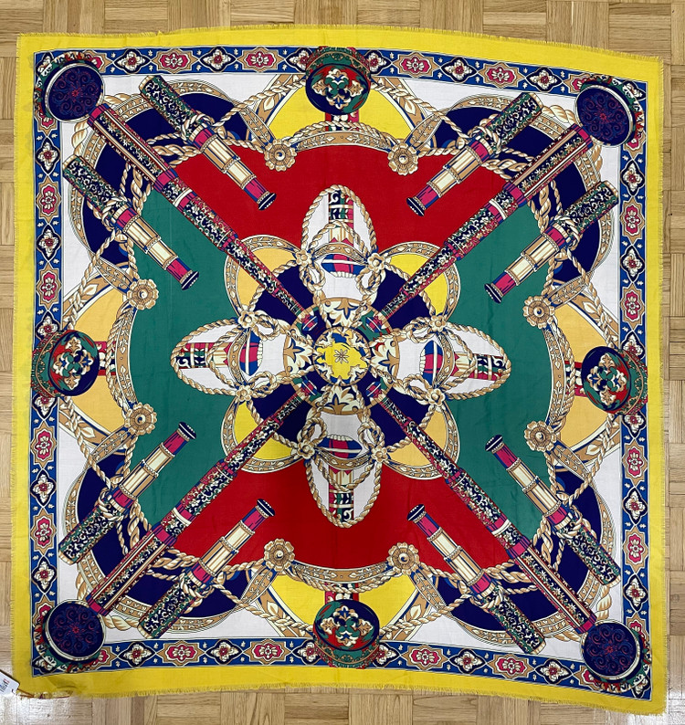 روسری نخی وارداتی طرح رونیکا