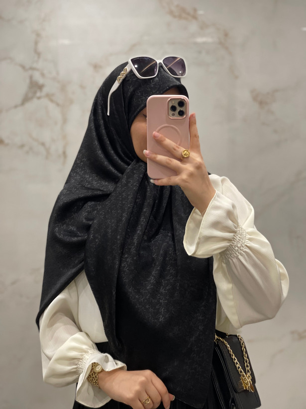 روسری پتینه مشکی طرح MK