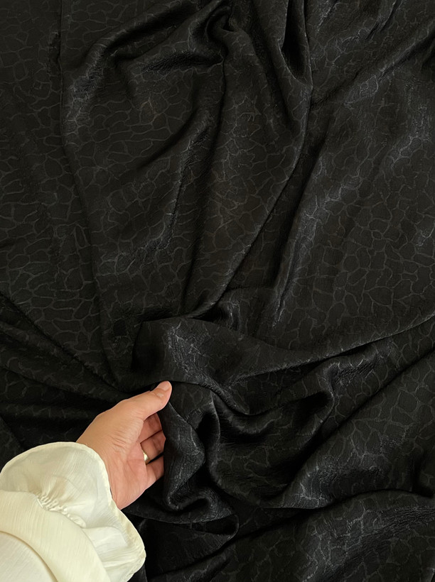 روسری مشکی پتینه کد ۲۱۸