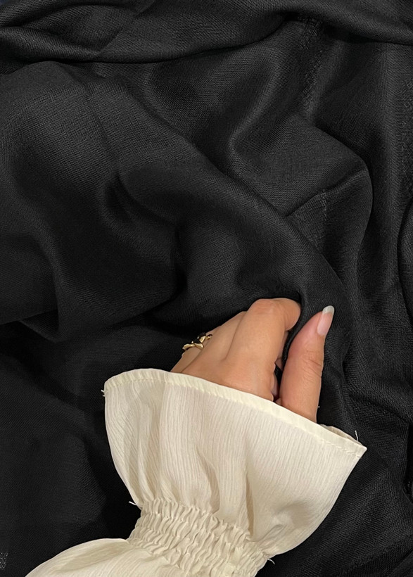 روسری مشکی ساده نخی خنک