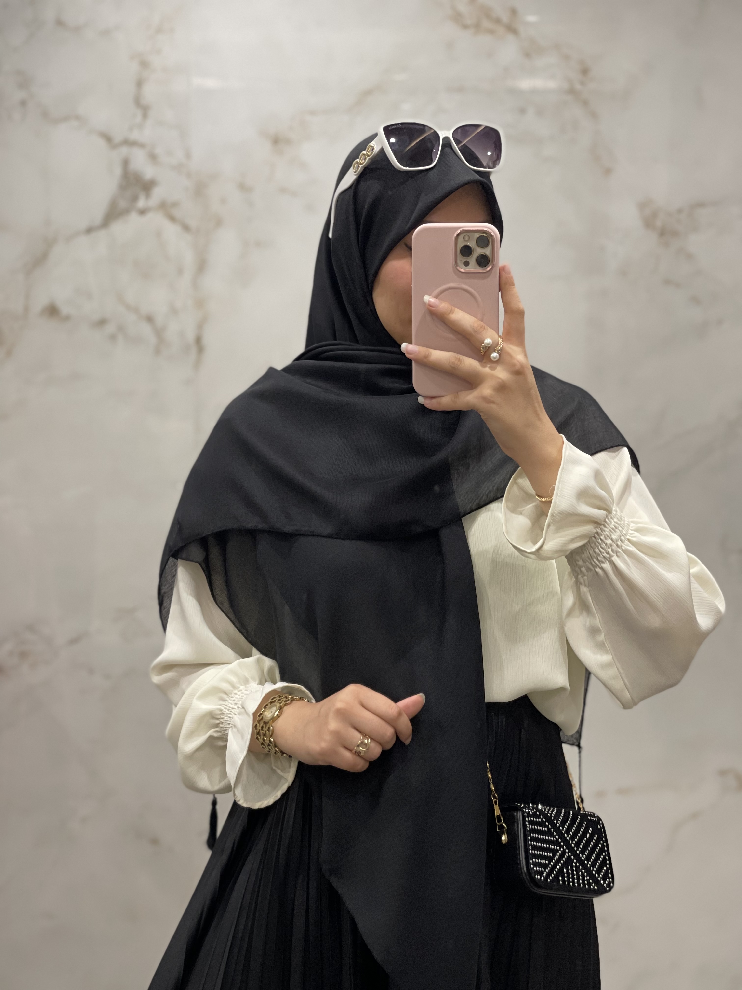 روسری مشکی ساده نخی خنک