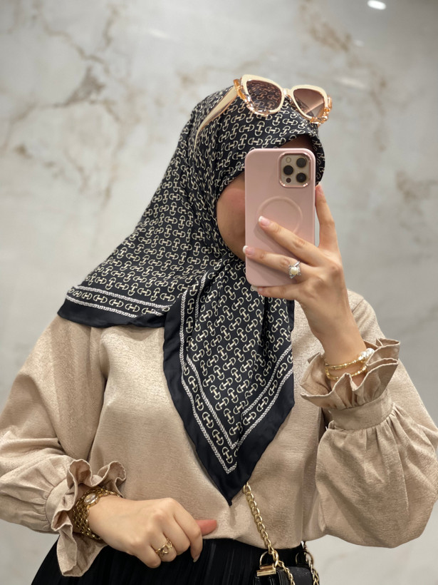 روسری ابریشم کجراه وارداتی کد ۴