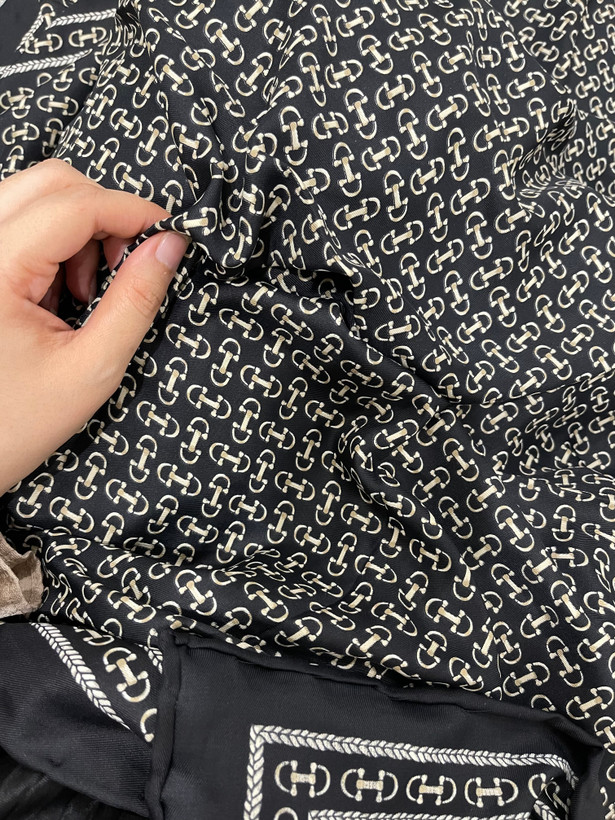 روسری ابریشم کجراه وارداتی کد ۴