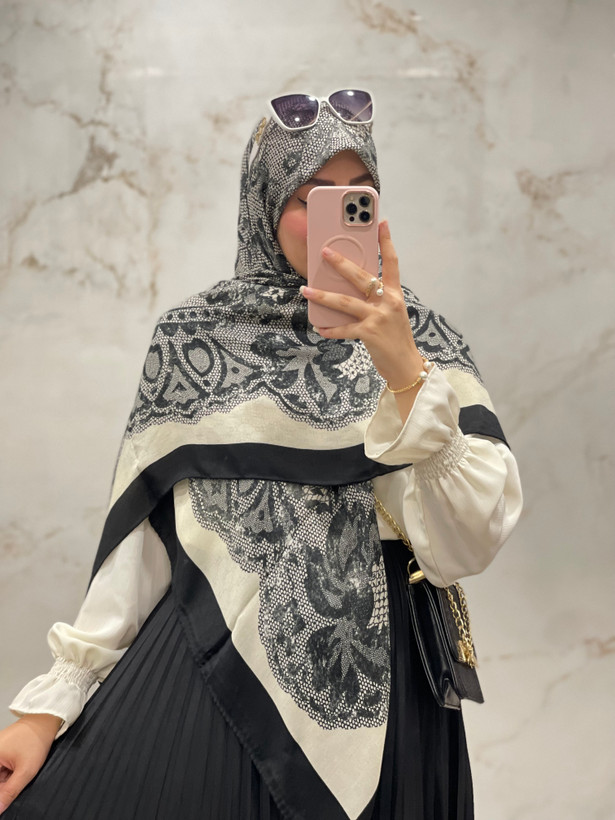 روسری نخ پنبه طرح دانتل سلطنتی