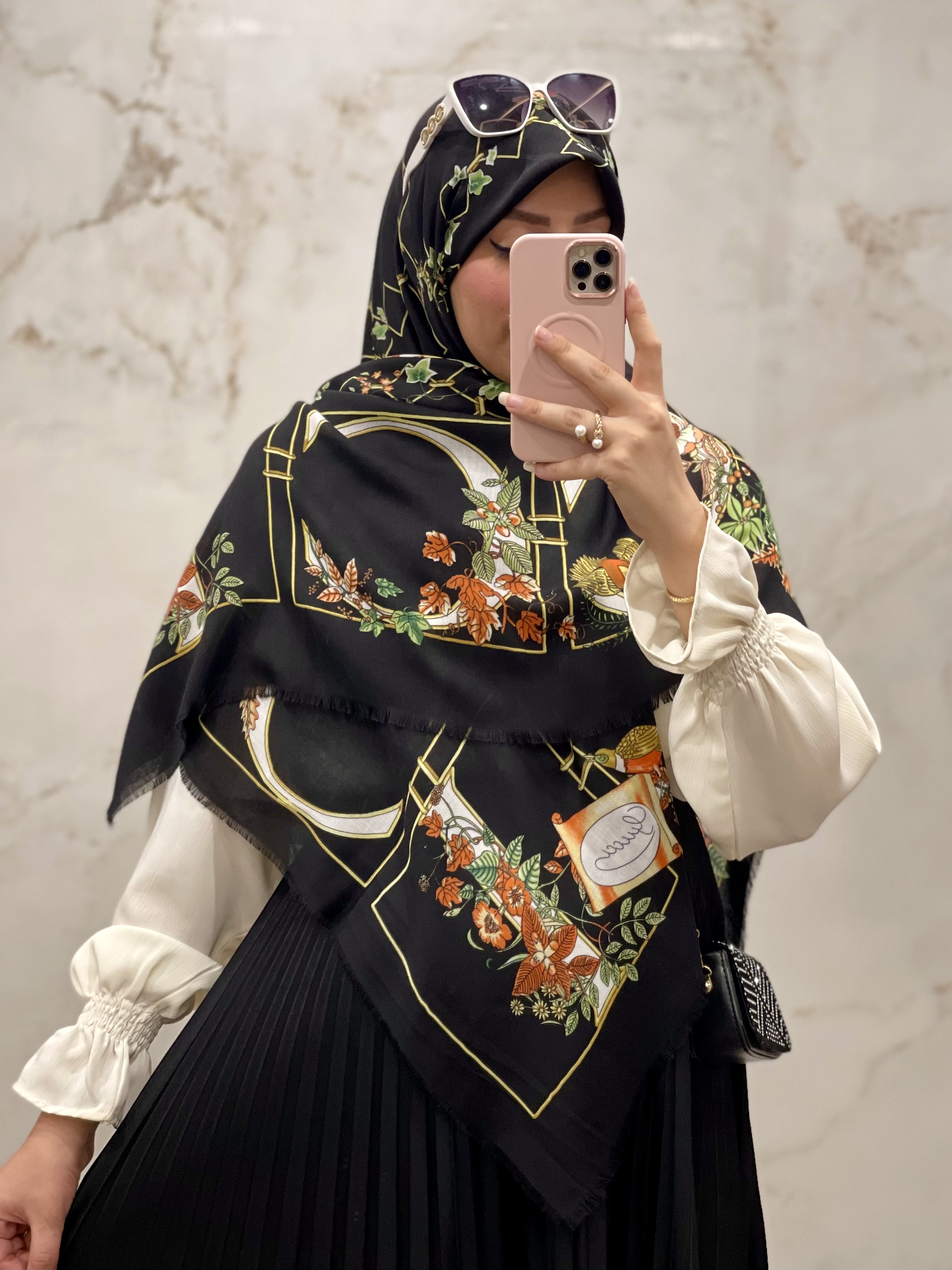 روسری نخ ژاکارد وارداتی کد ۳۴