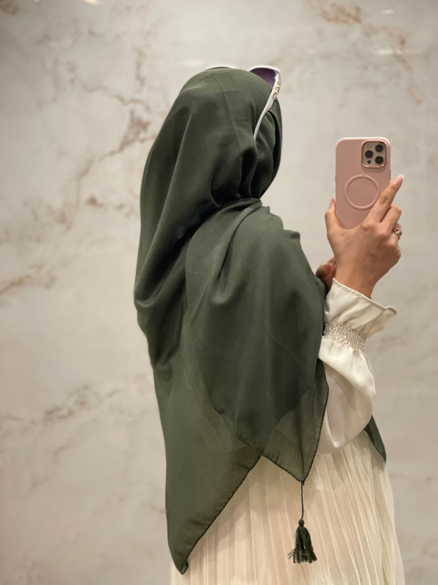 روسری نخی ساده رنگ سبز