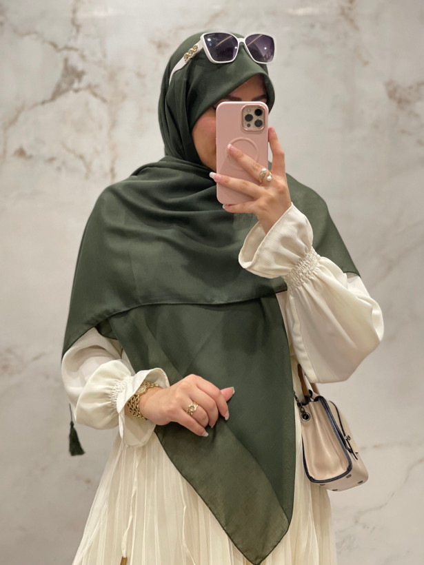 روسری نخی ساده رنگ سبز